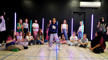 ACROSSERS Dance Academy